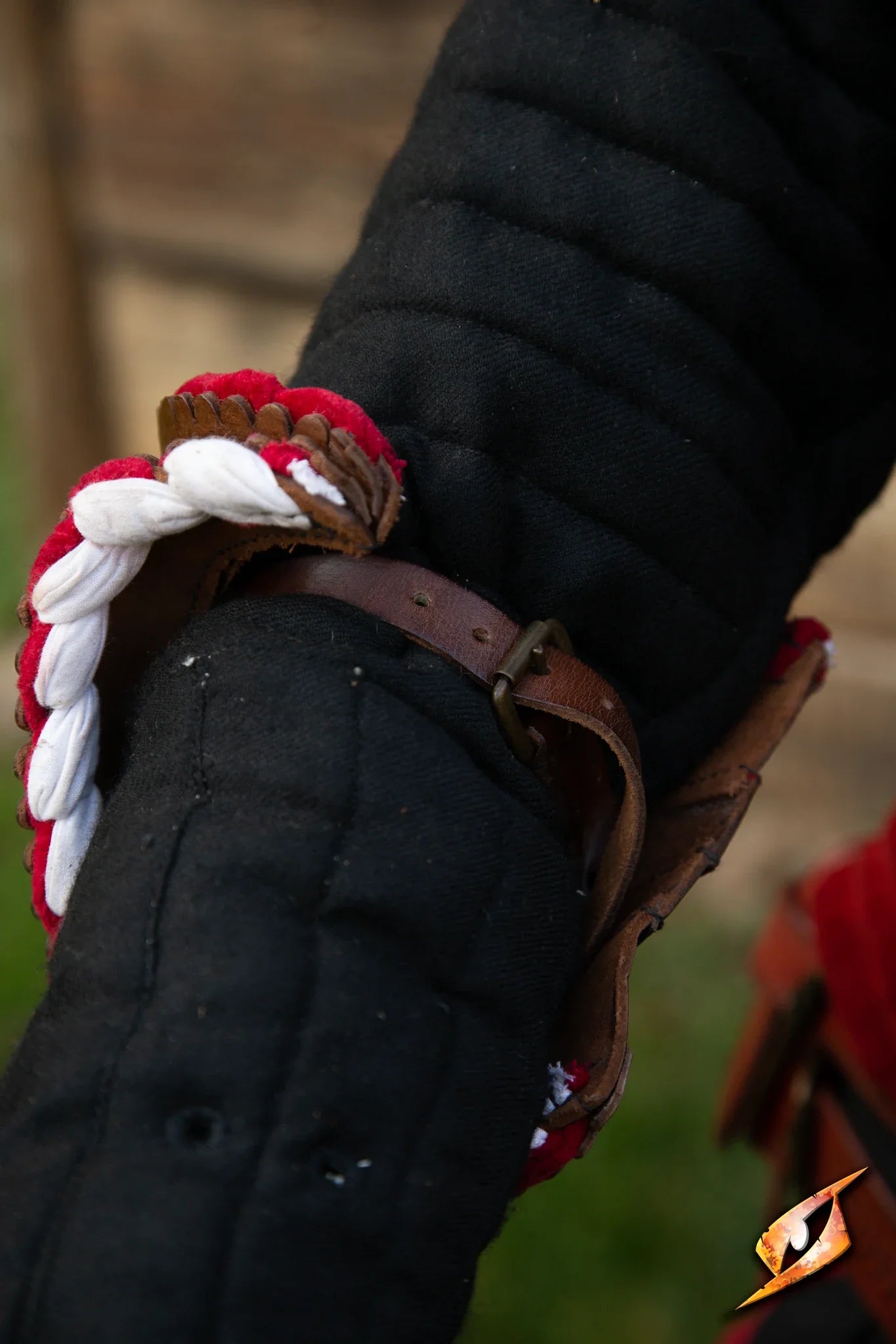 Noble Leather Couter