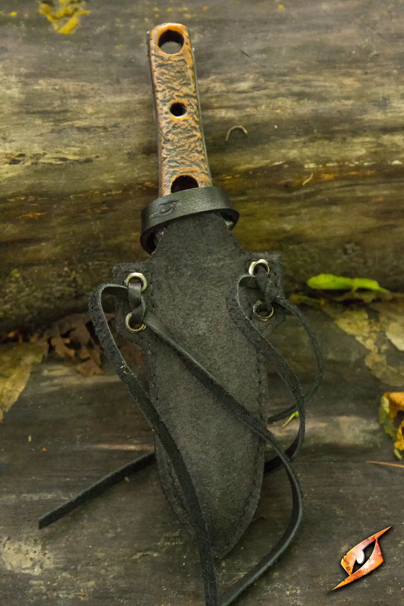 Thrust Knife & Holder