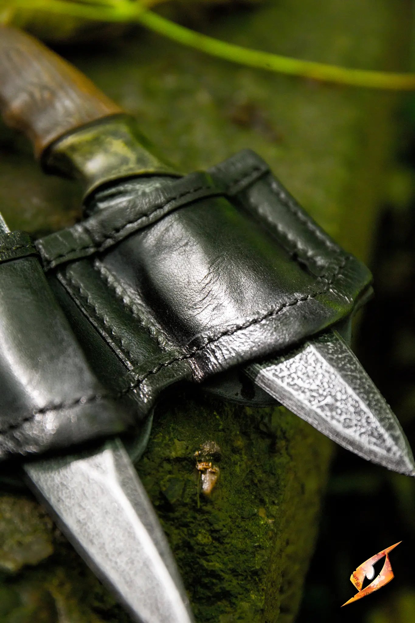 Rogue Knife Set & Holder