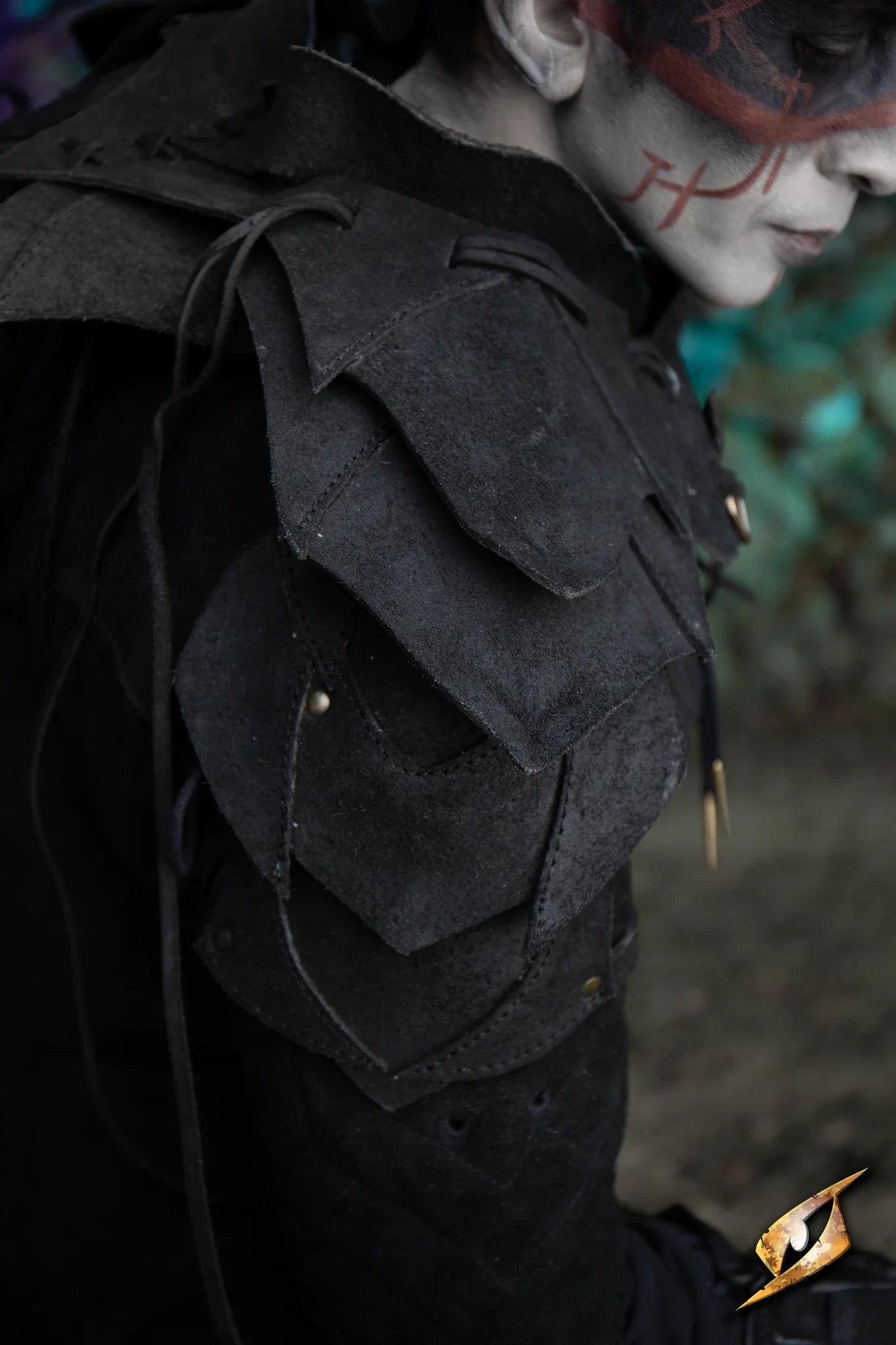 Shadow Shoulder Set Suede