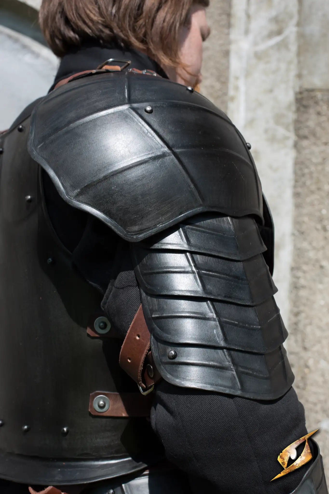 Shoulder Plates Dark Drake