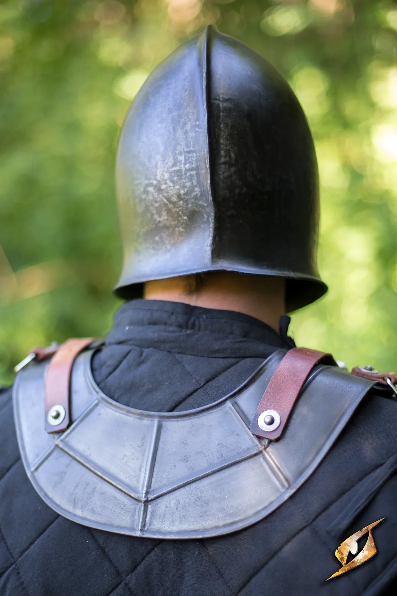 Neck Plate Dark Drake