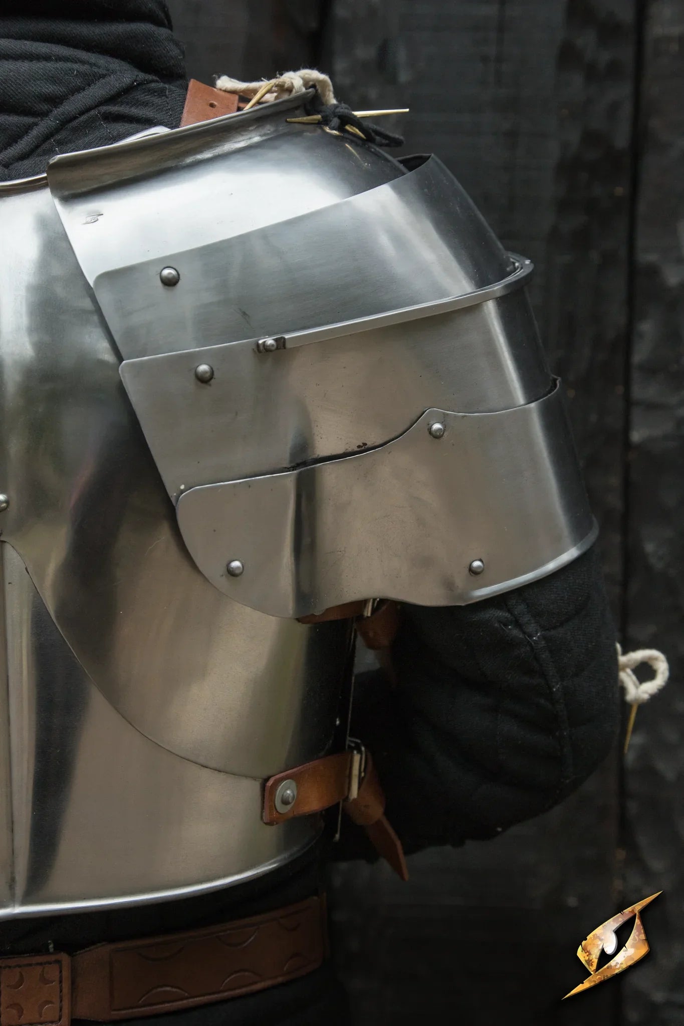Milanese Pauldrons