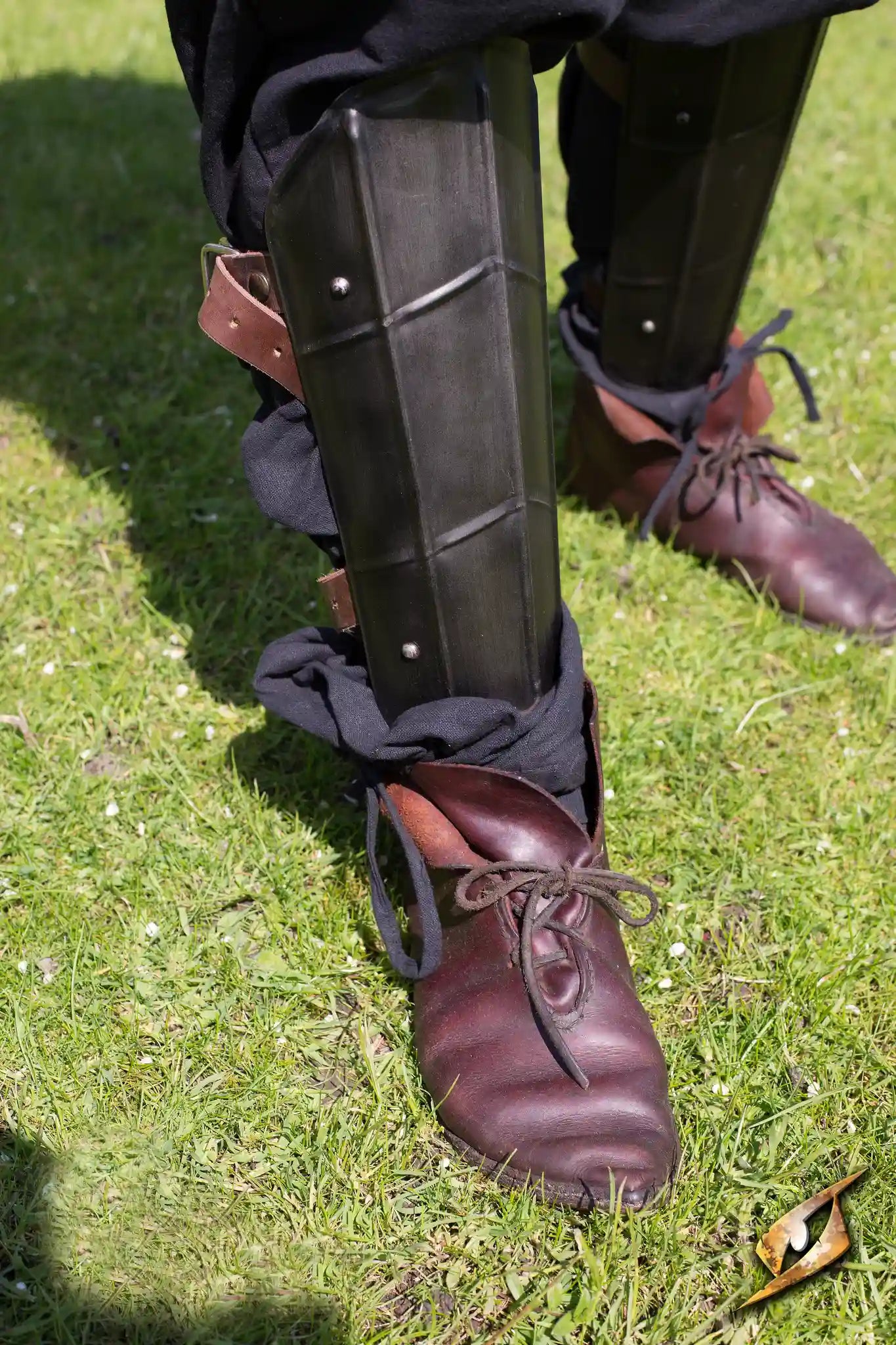 Leg Protection Dark Drake