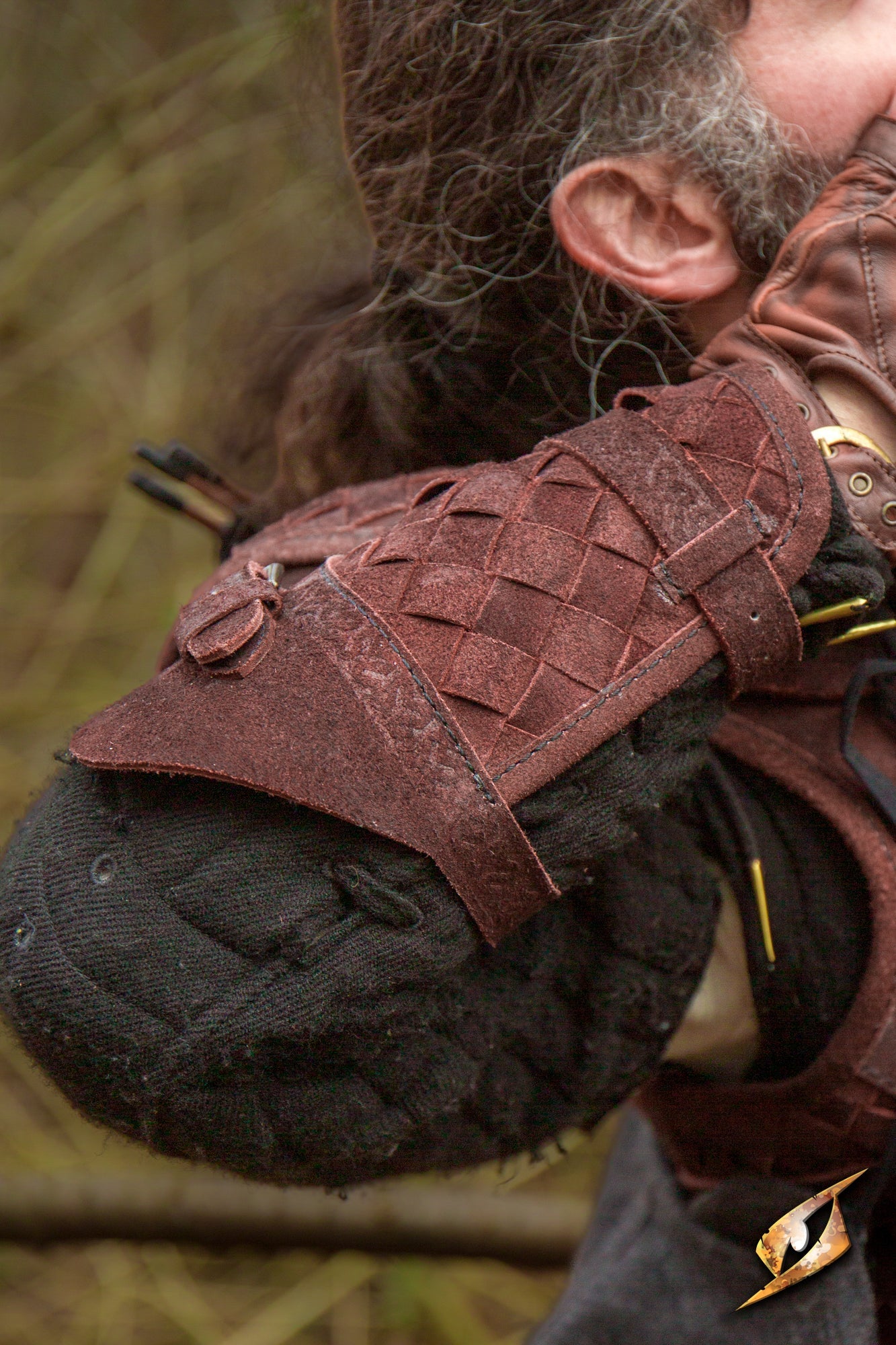 Ranger Bracers - Suede