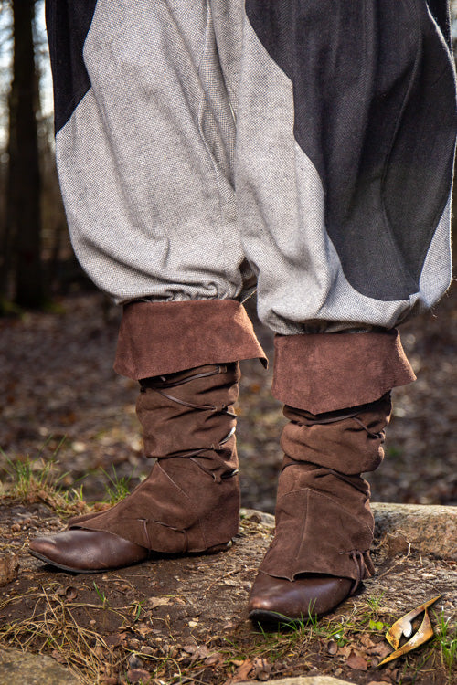 Theoderic gaiters