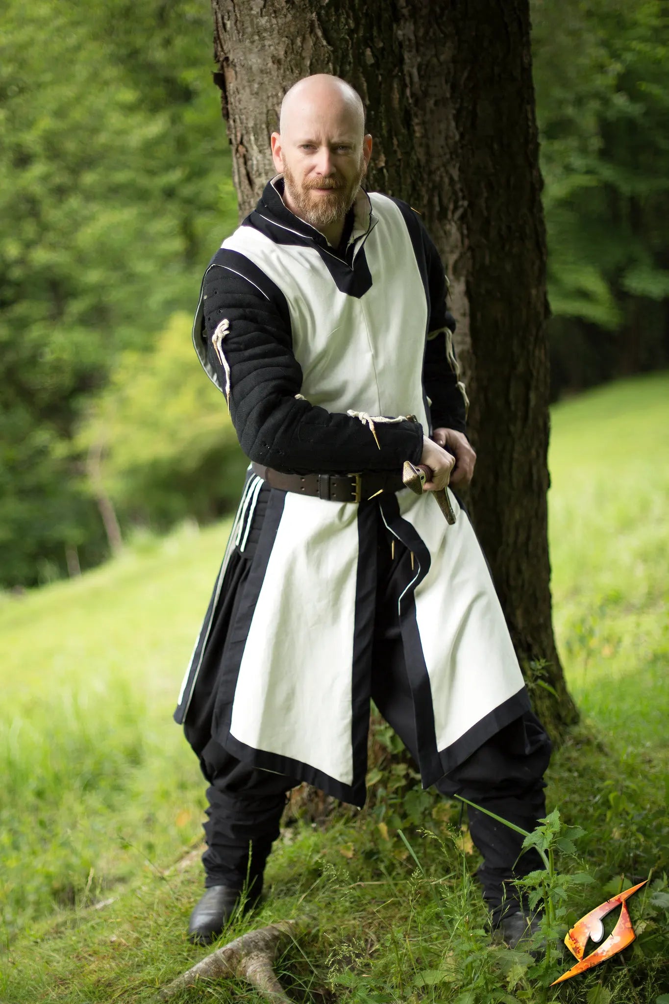 Basic Tabard