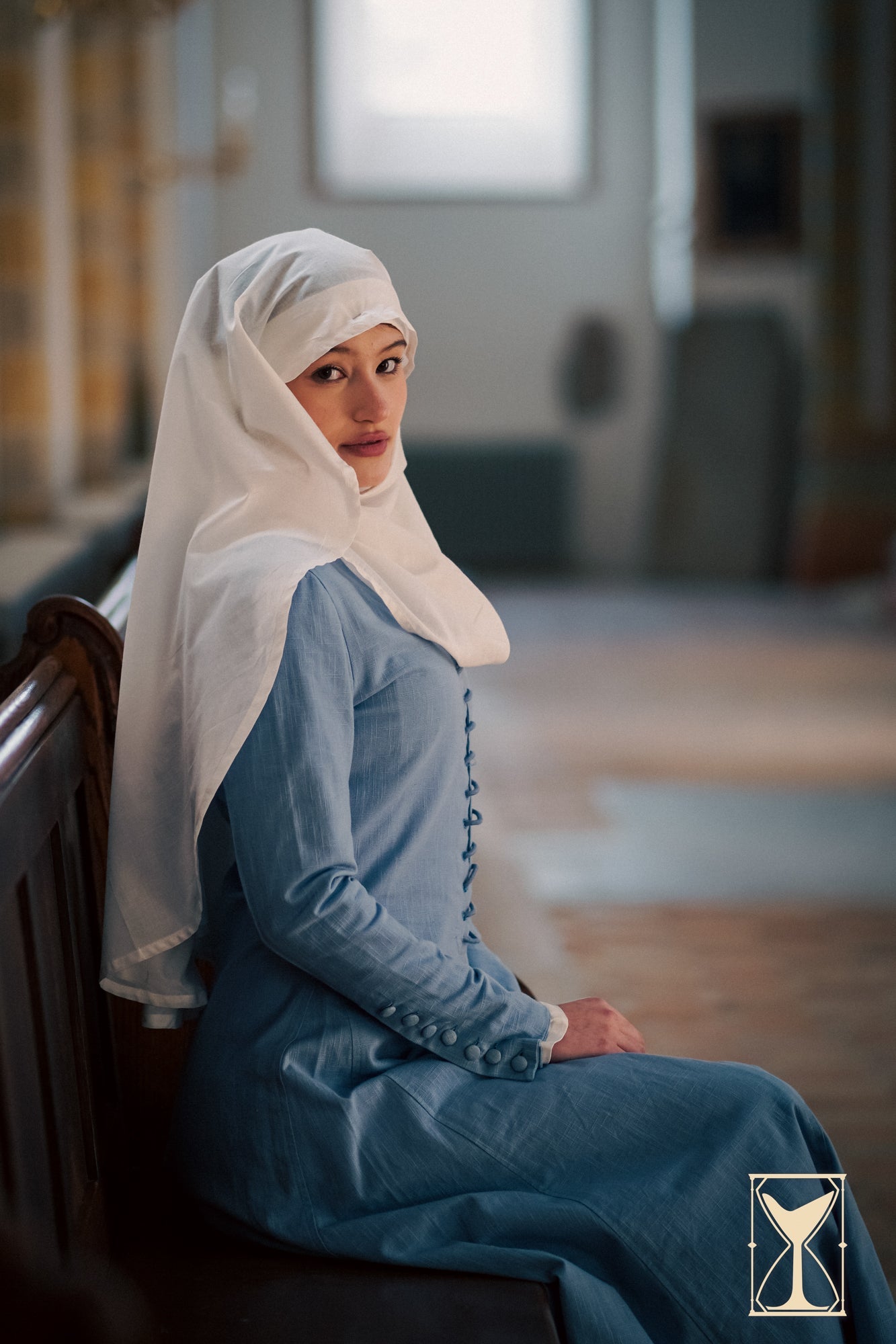 Cotehardie Marian