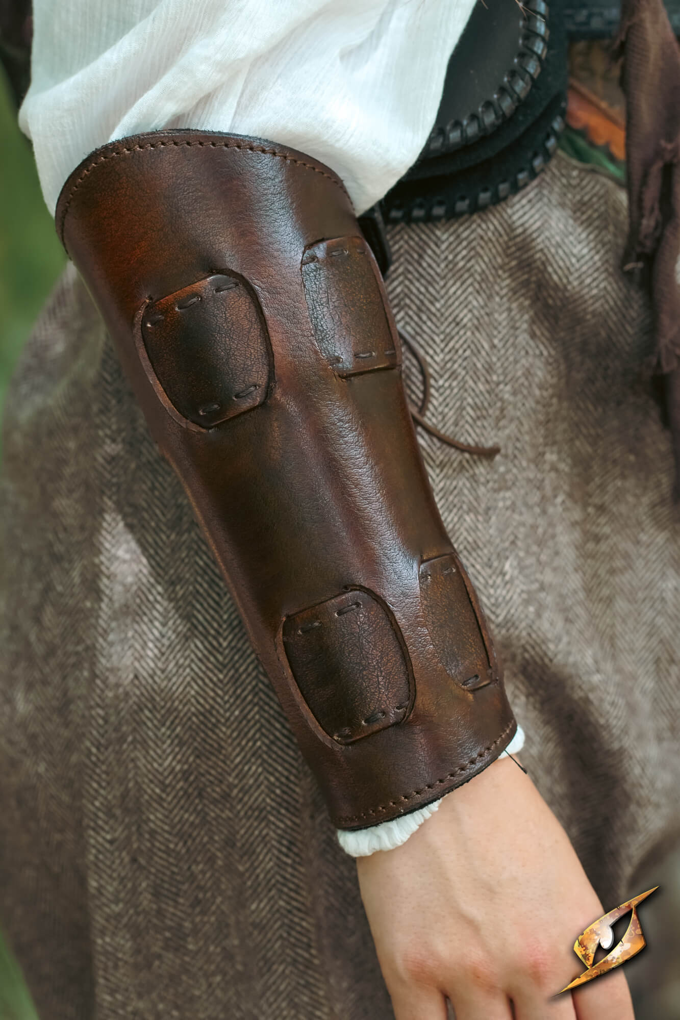 Pathfinder Leather Bracers