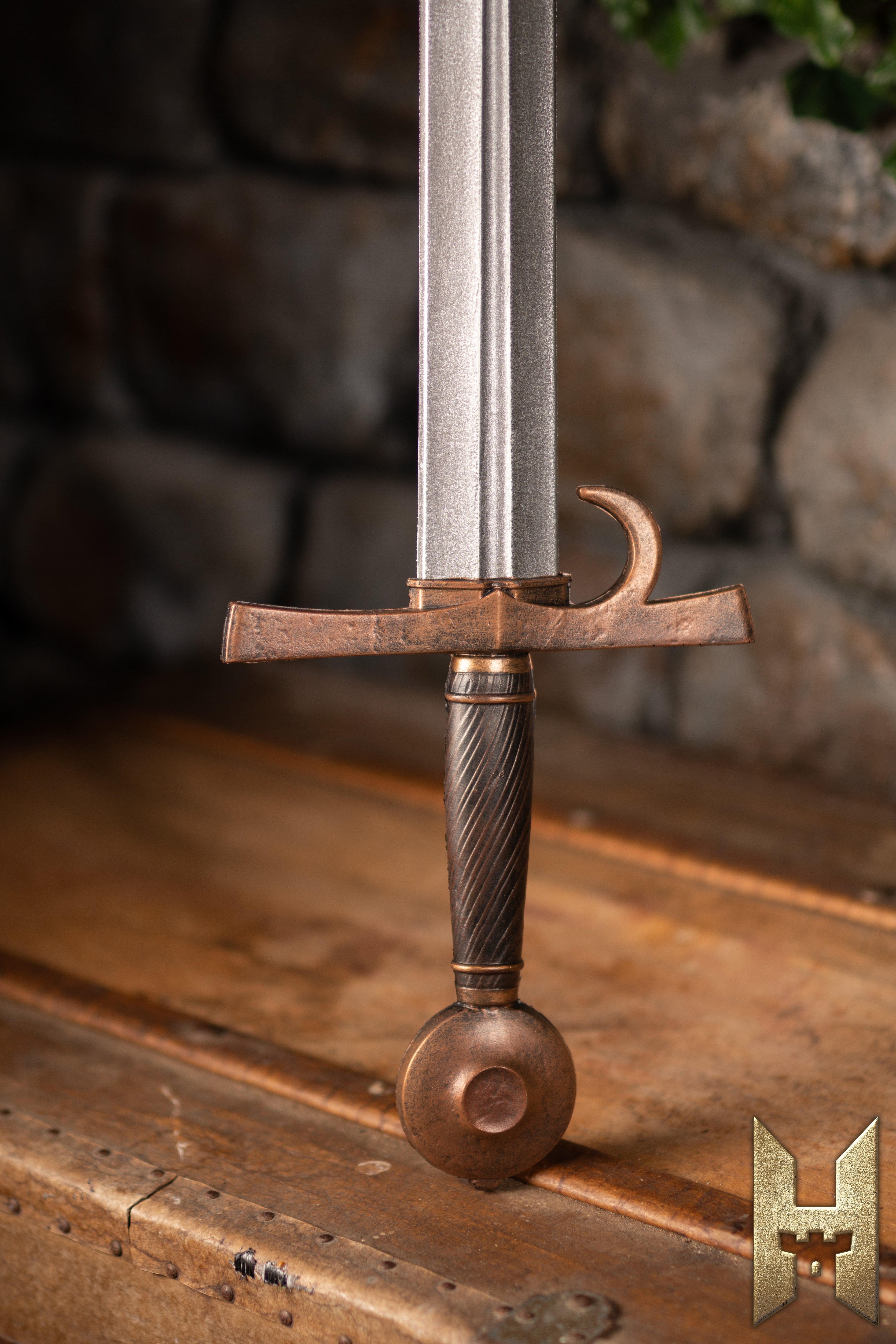 32770150 02 Milanese Sword Bronze Steel 91Cm