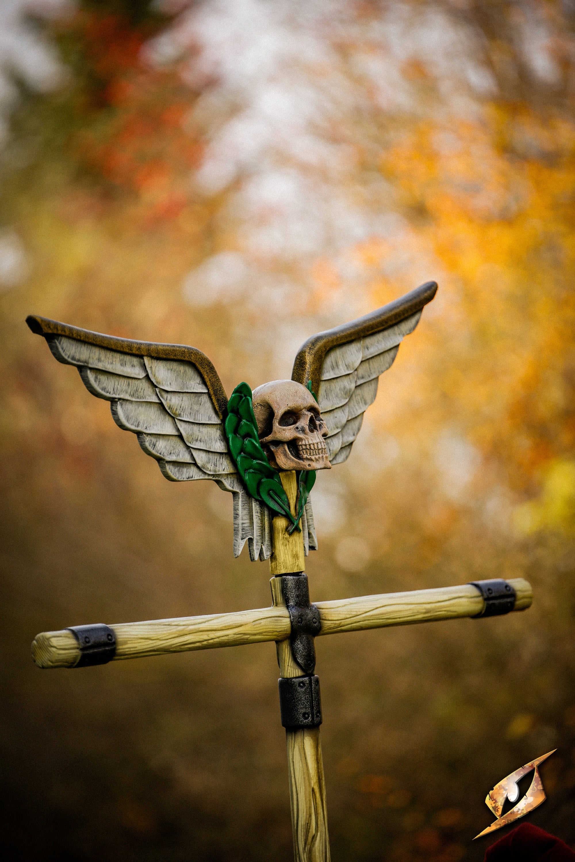 Complete Battle Standard Set - Winged Skull Top