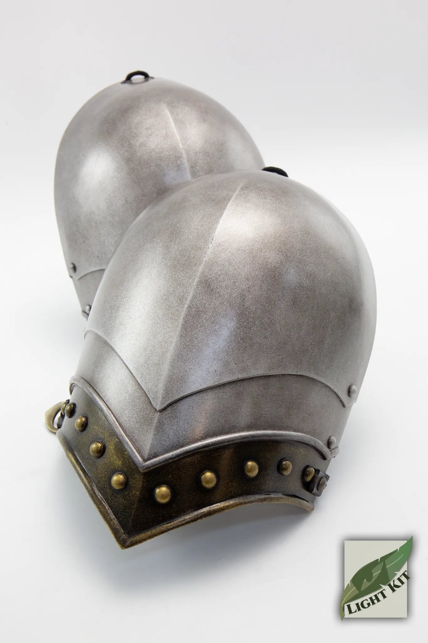 Knightly Spaulders