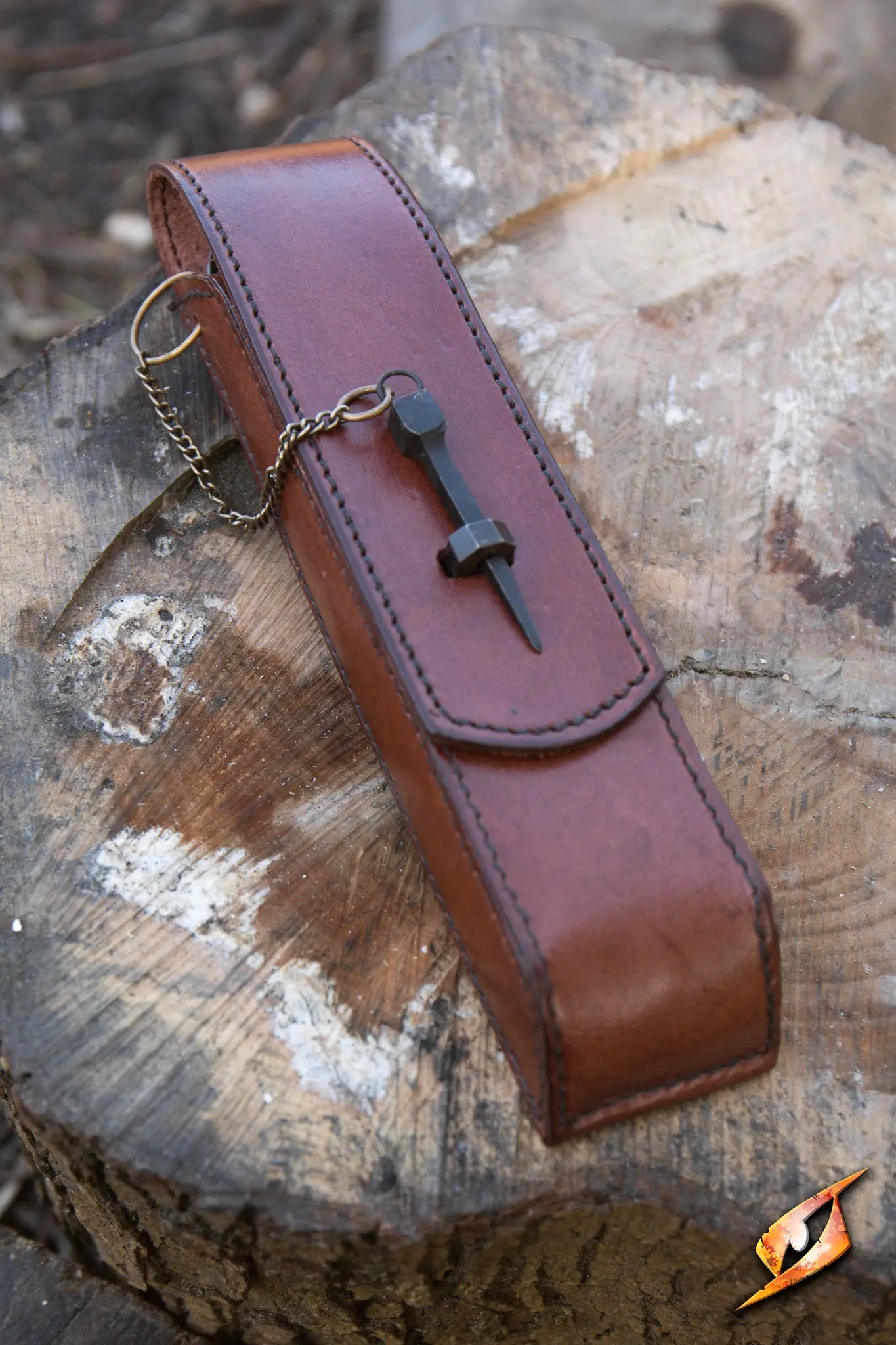 Cutlery W. Leather Hanger