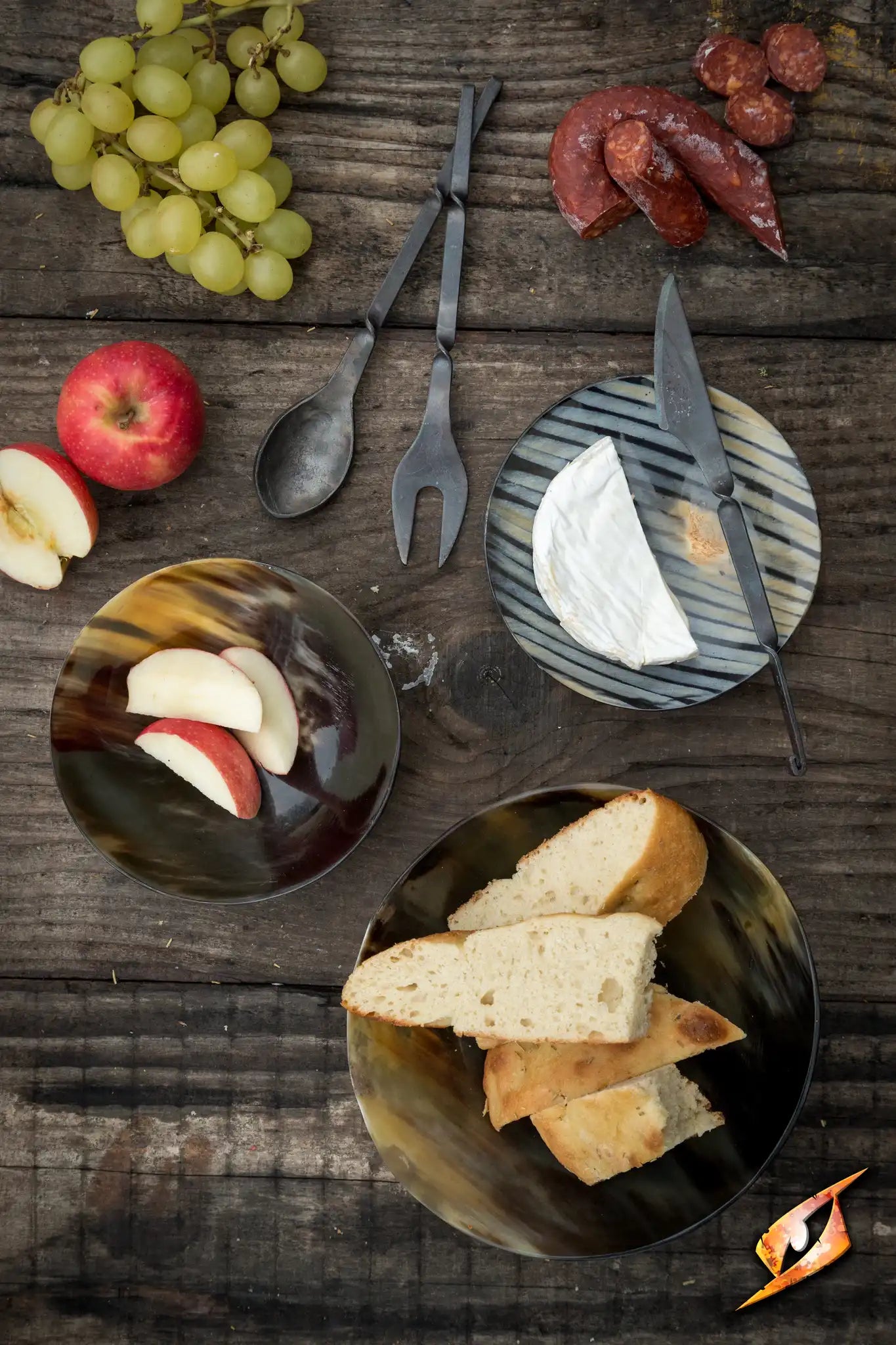 Cutlery W. Leather Hanger