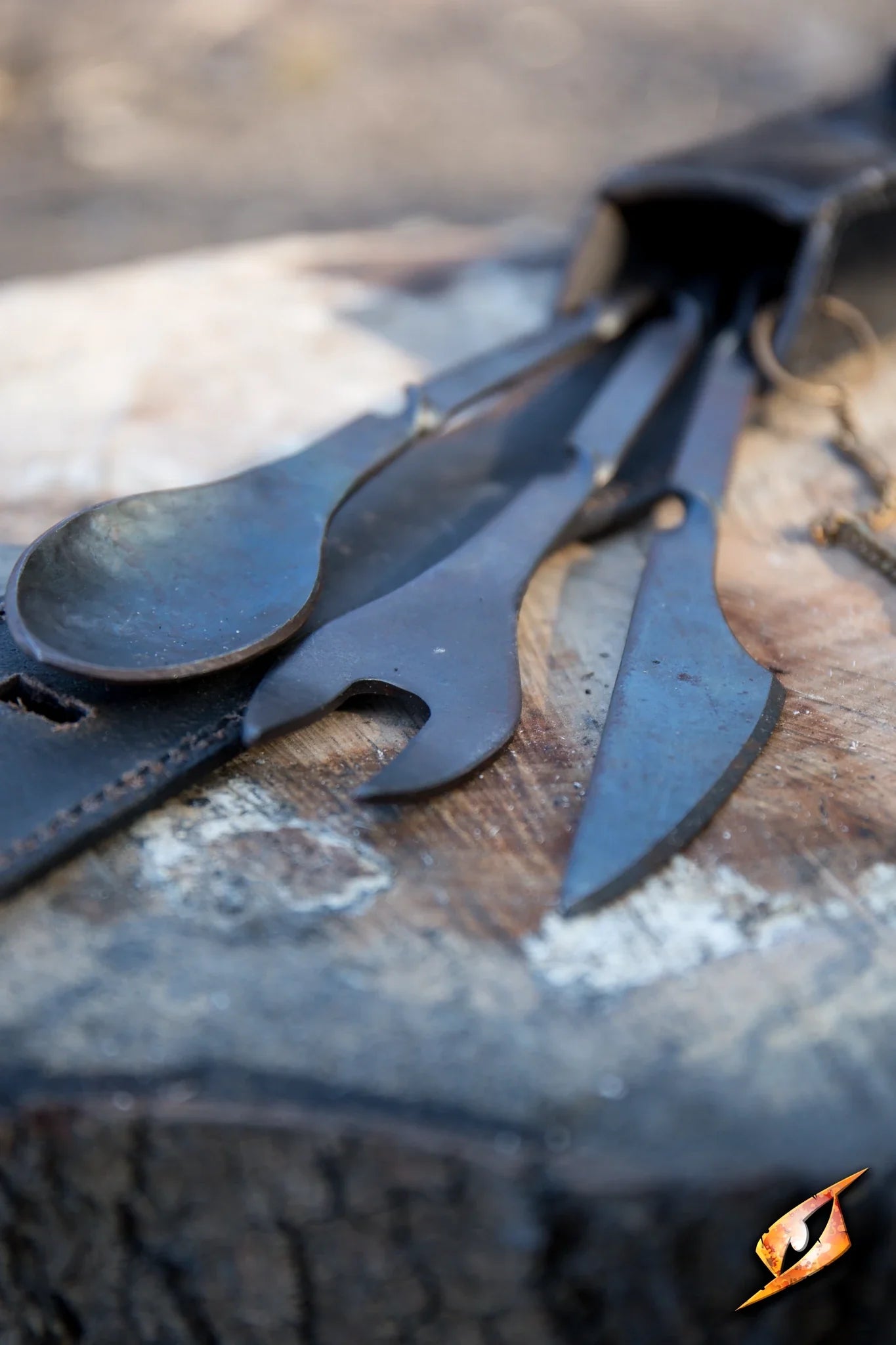 Cutlery W. Leather Hanger