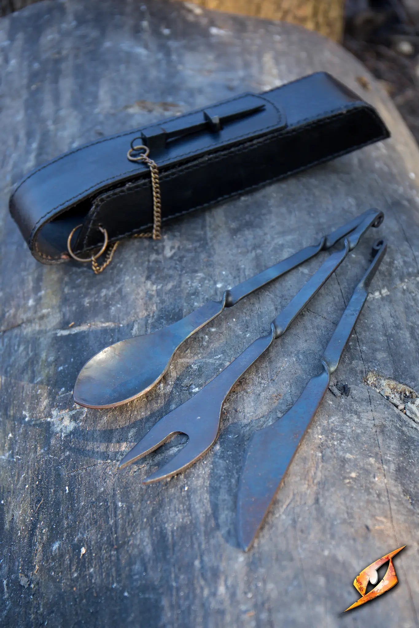 Cutlery W. Leather Hanger