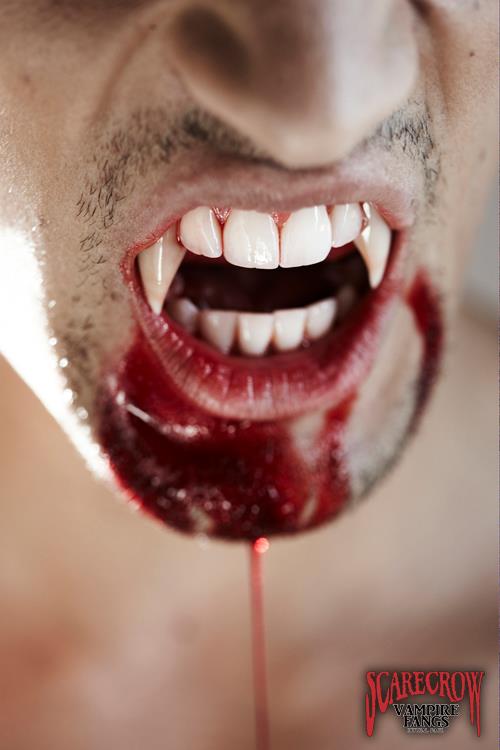 ScareCrow Vampire Fangs - Sabers