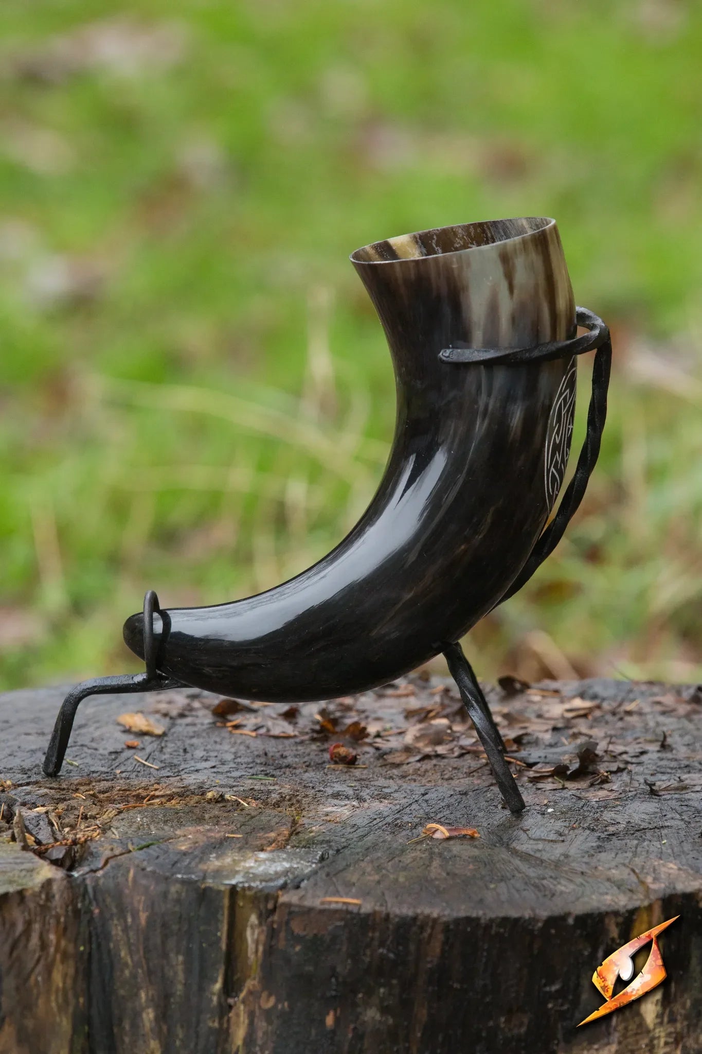 Aegishjalmur Horn With Stand