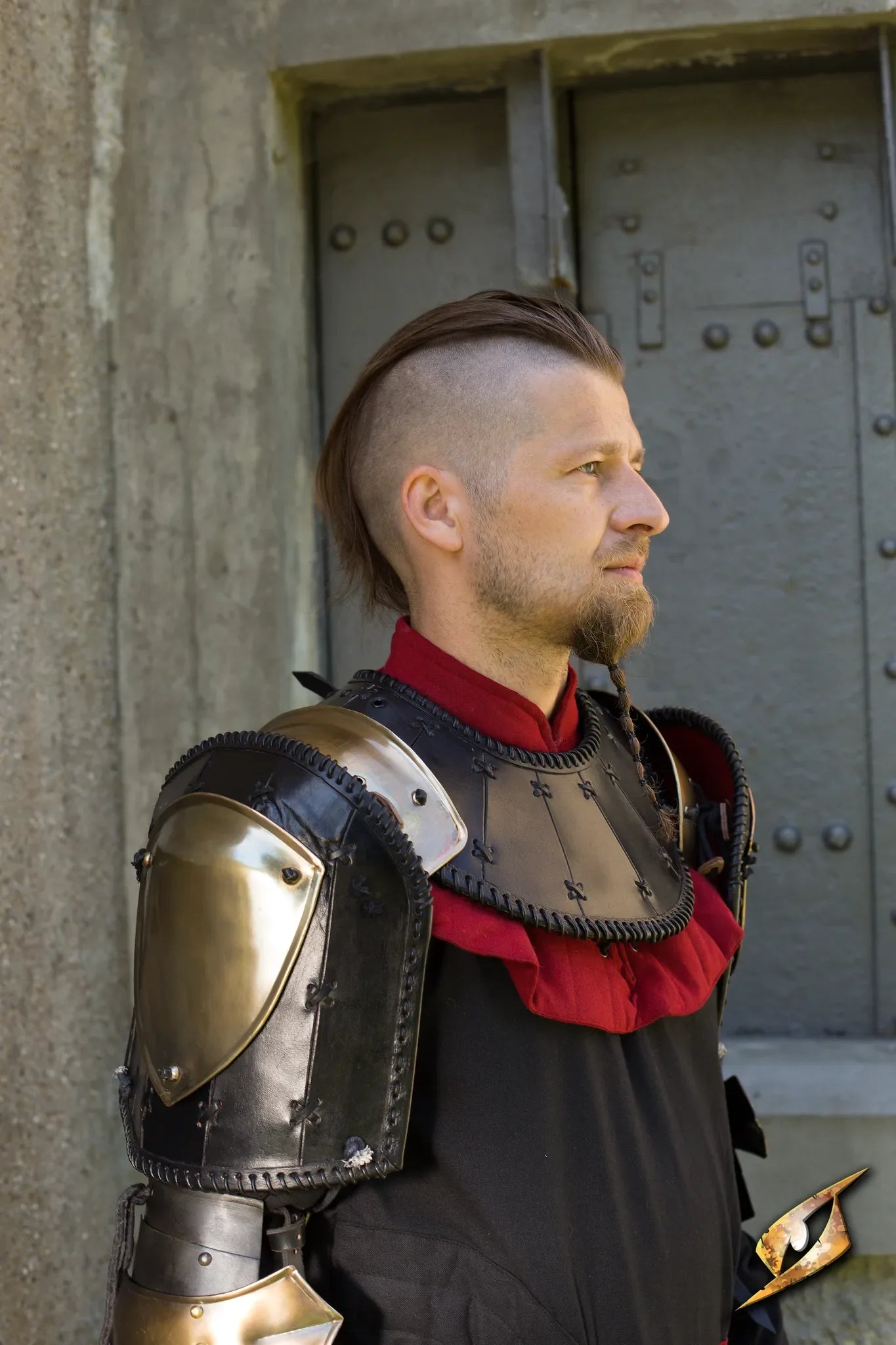 CQ Ratio Gorget W. Shoulders