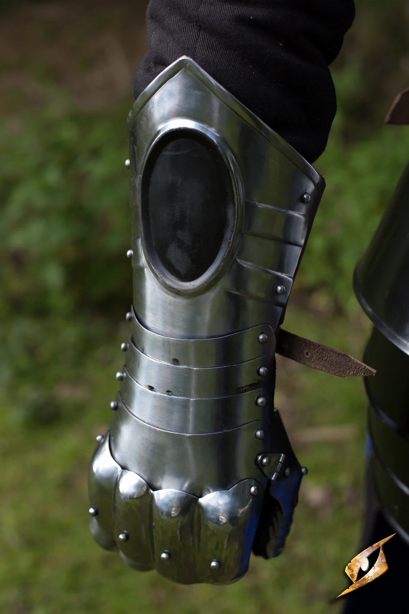 CQ Black Ice Gauntlets