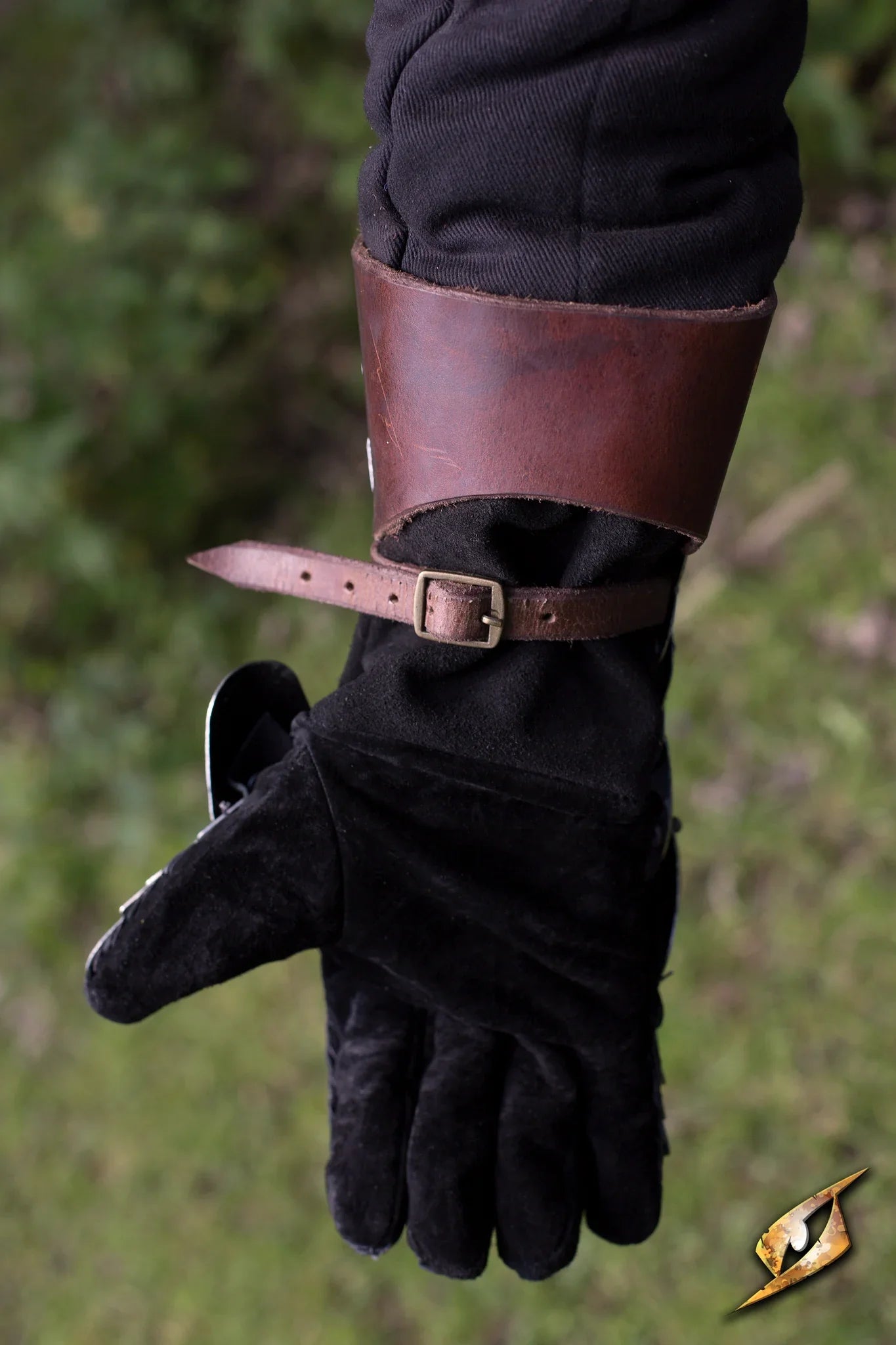CQ Black Ice Gauntlets