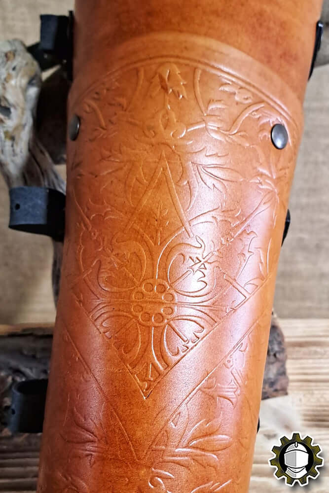Leg Protection Brian (Fighter) - intricately designed leather leg guard for fighters.