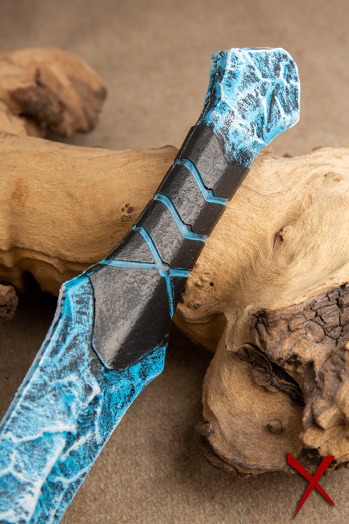 Frost Tongue Throwing Knife