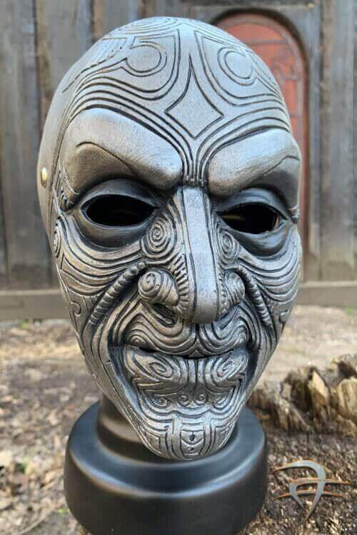 A detailed black mask with intricate designs from the Atelier Fantastic'Art collection.