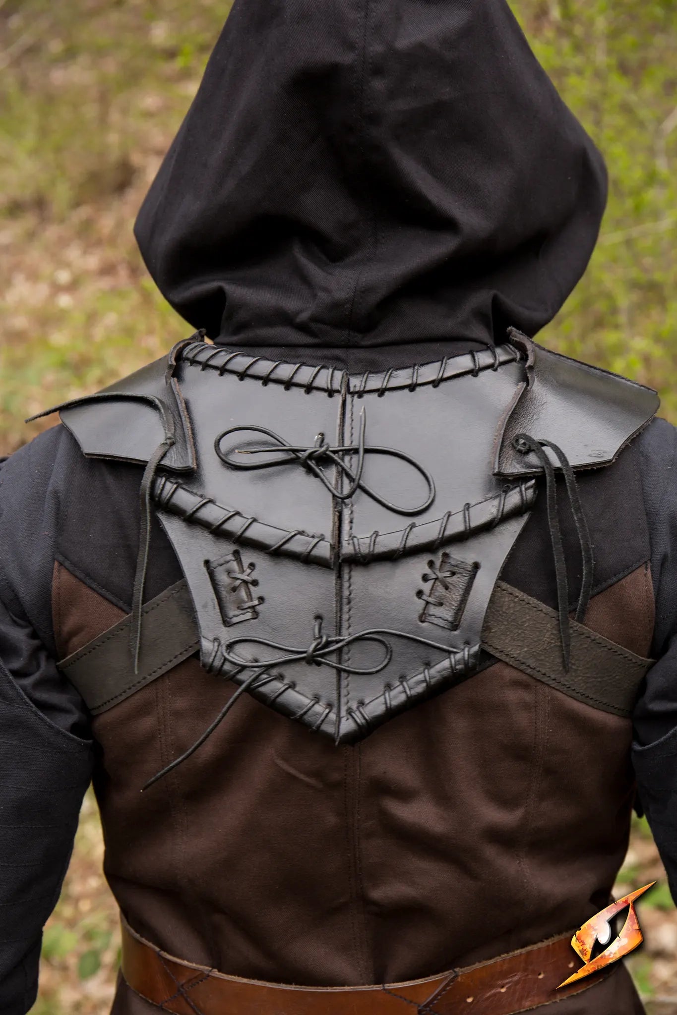 Dark Elf Gorget
