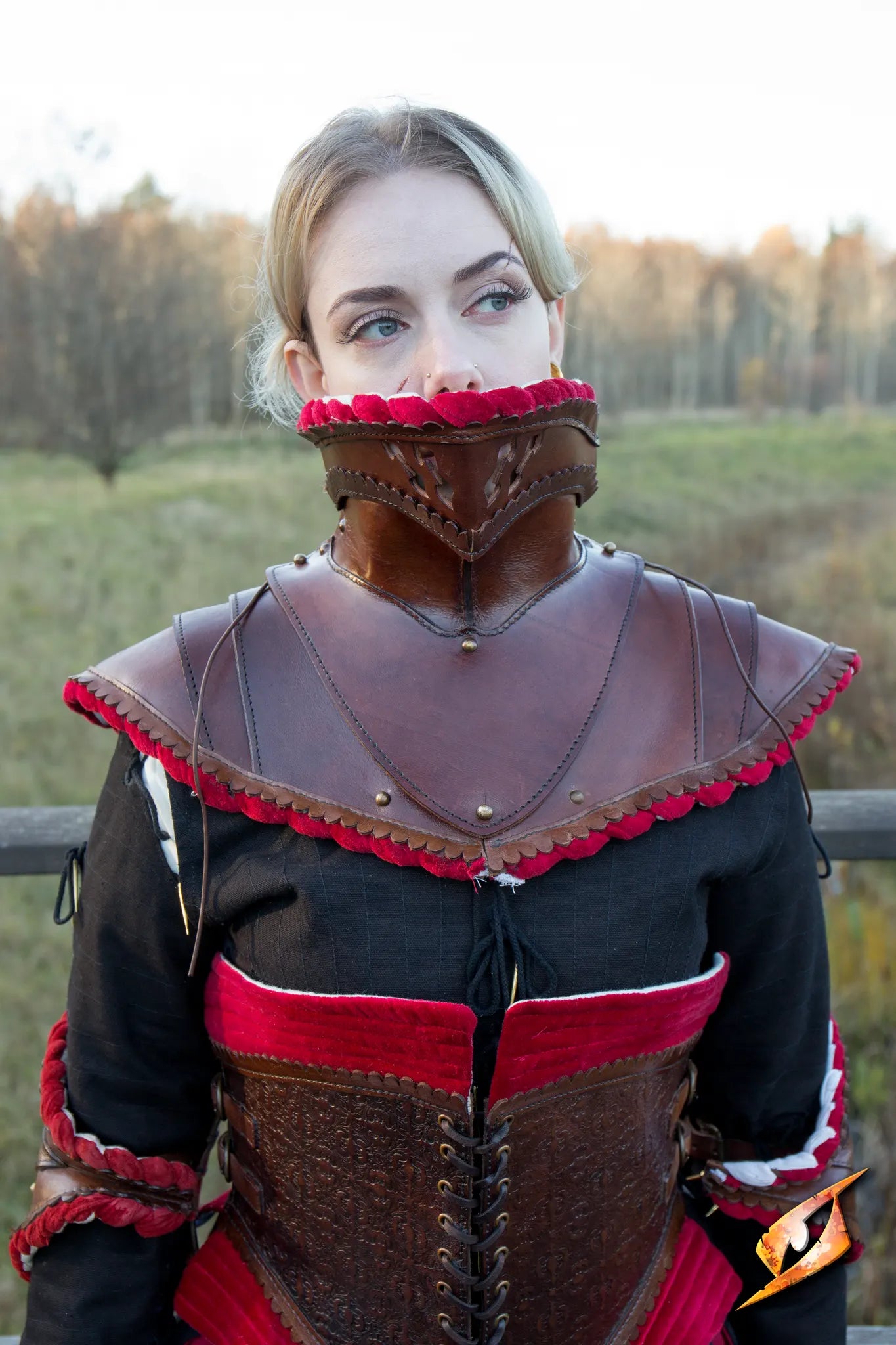 Noble Leather Bevor