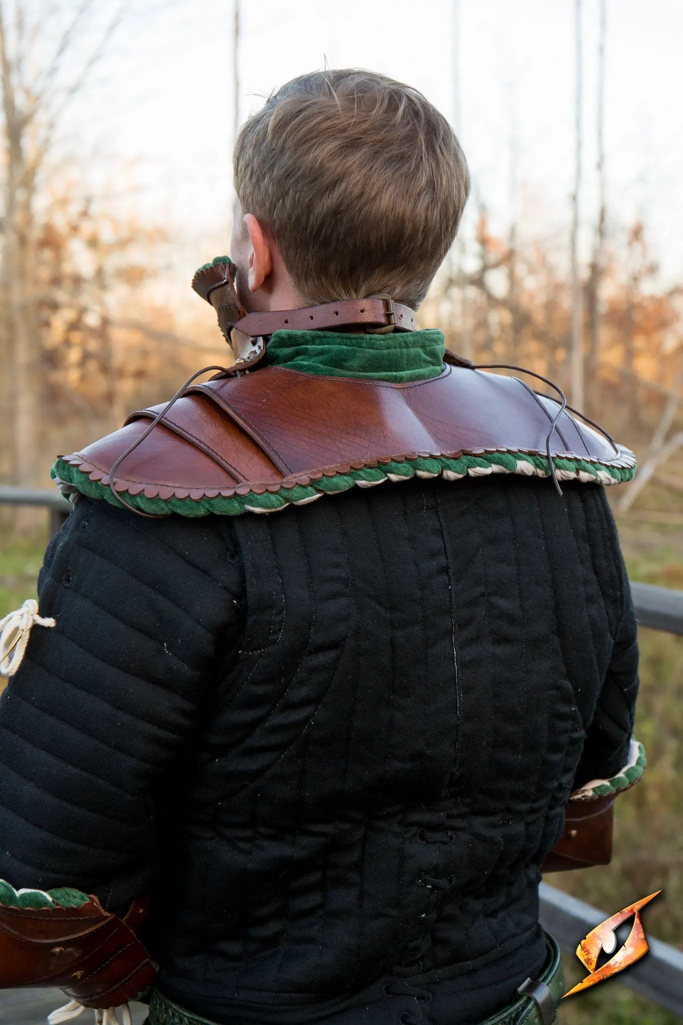 Noble Leather Bevor