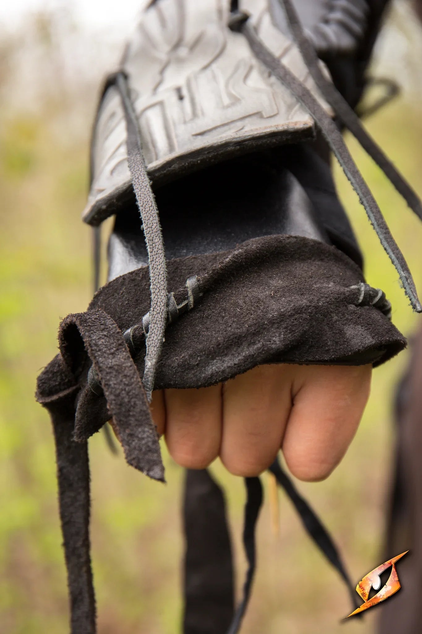 Bone Bracer