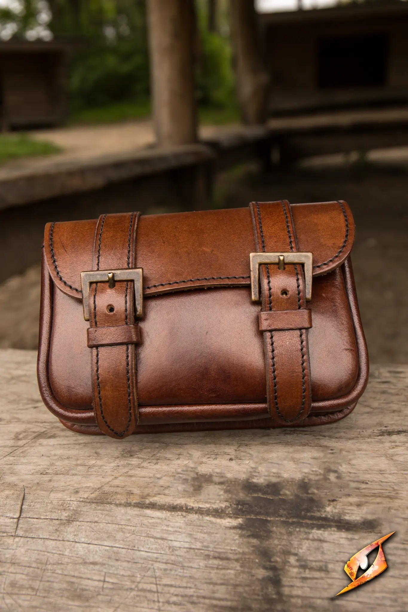 Warrior Bag - Large in brown leather, featuring two buckles, ideal for adventurous treasure seekers.