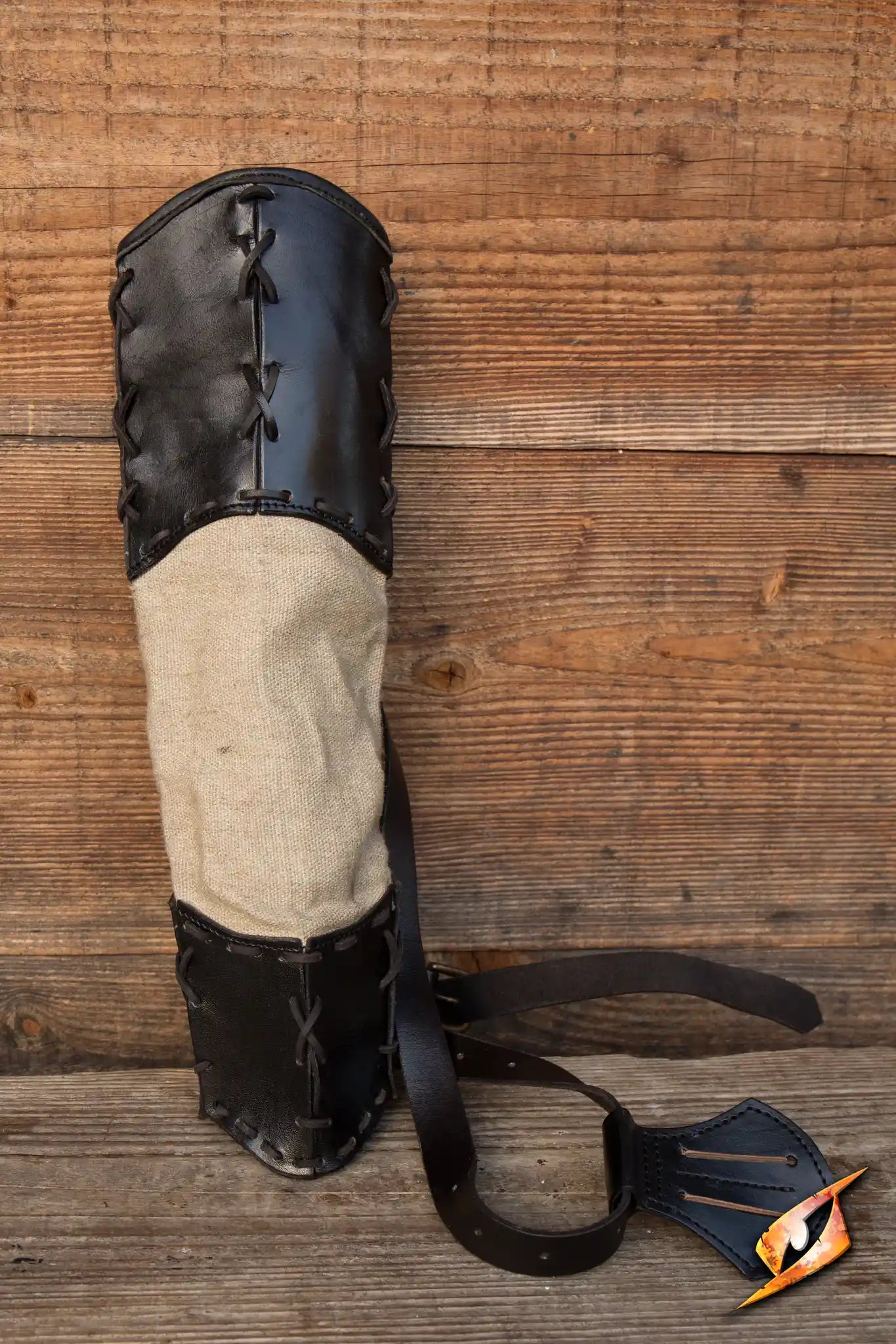 Wildling Quiver made from leather and beige canvas, featuring decorative stitching and a rustic design.
