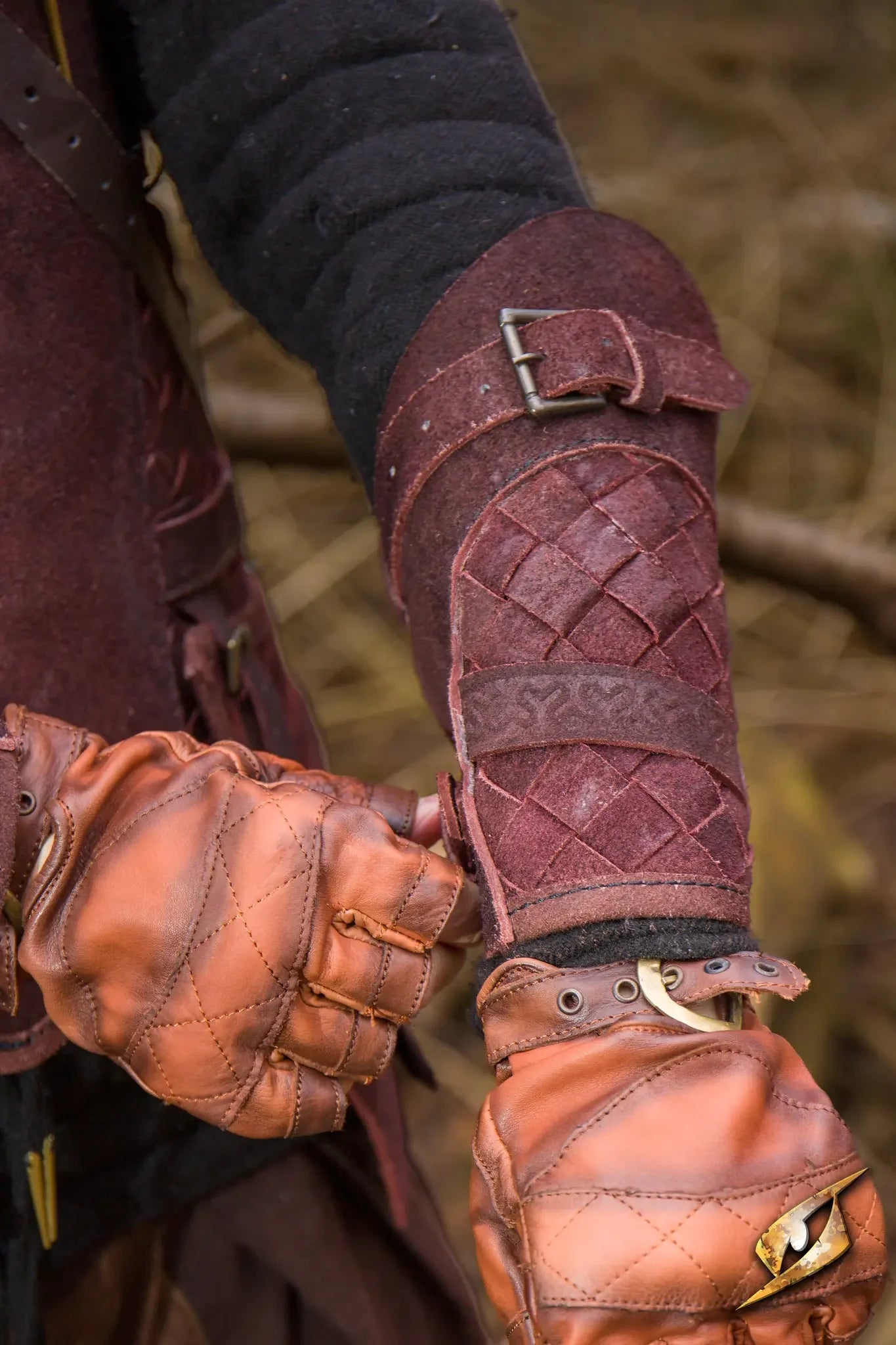 Ranger Bracers - Suede