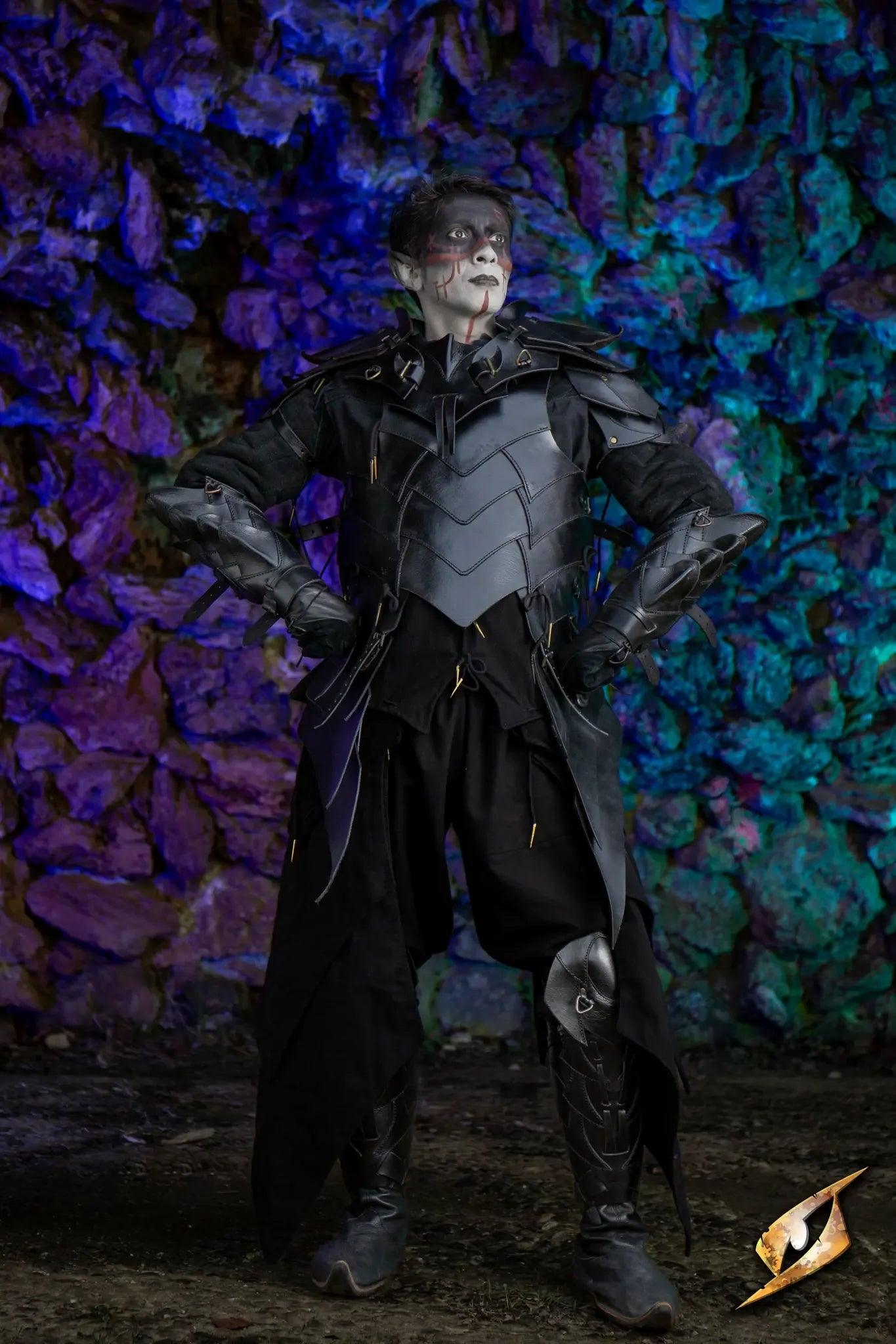 Shadow Greaves