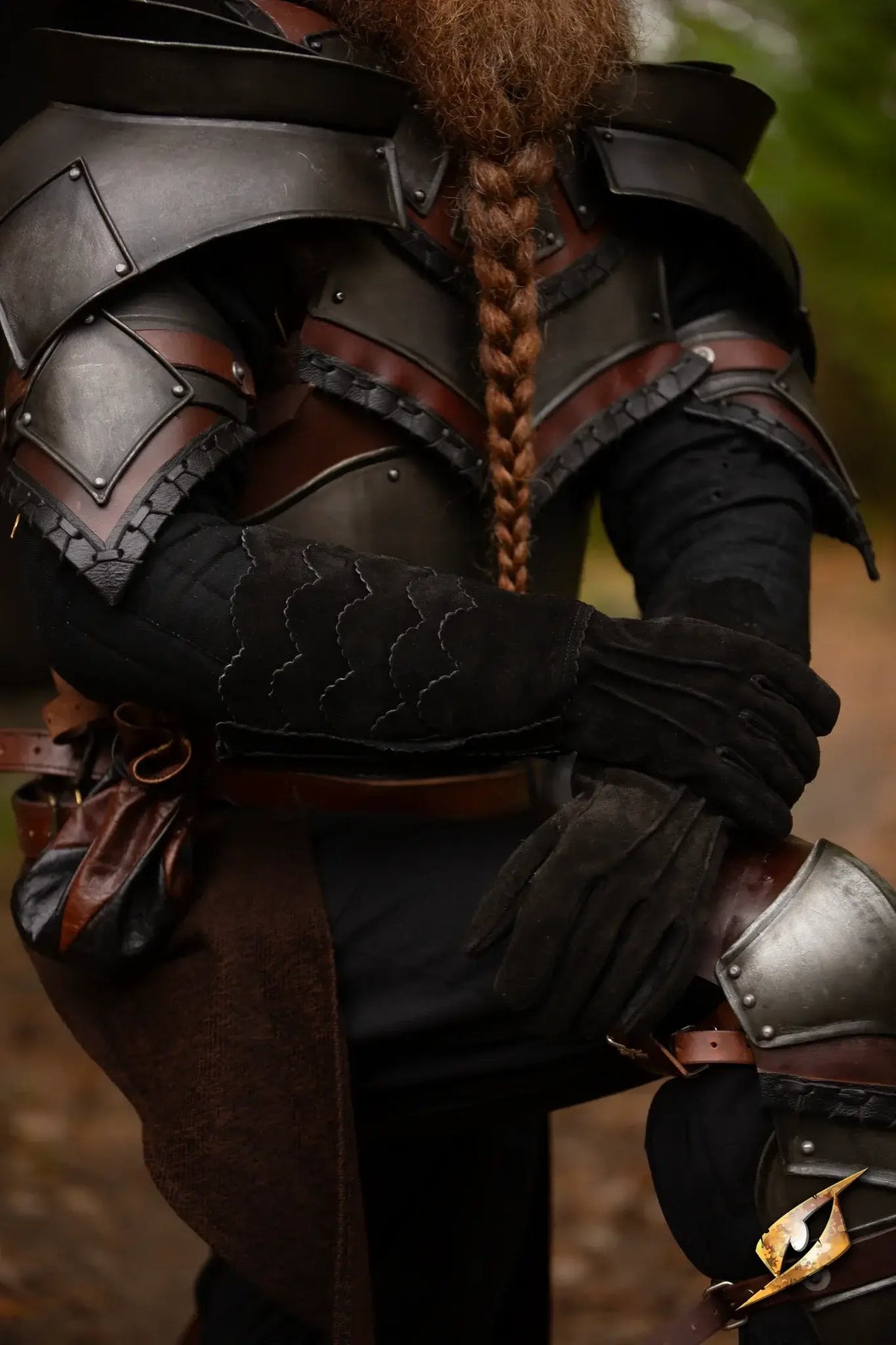 Scales Gloves - Suede worn by a LARP character showcasing armor with an embossed scale pattern in Epic Black.