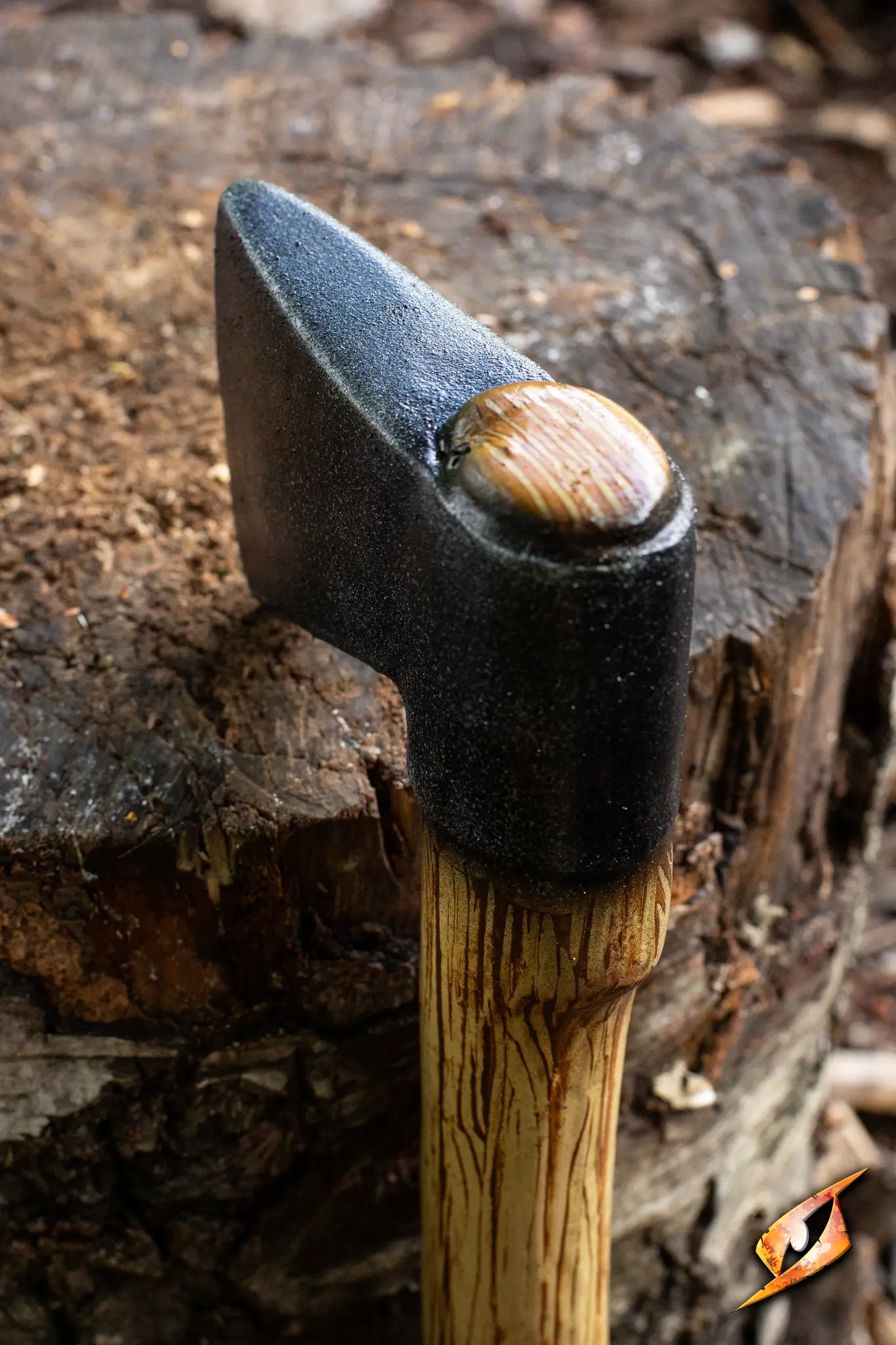 Woodsman Throwing Axe
