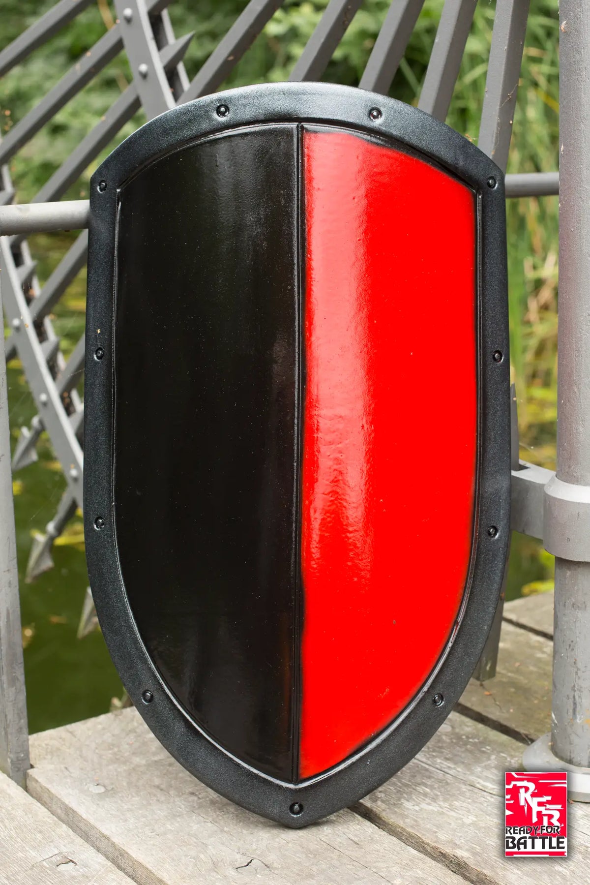 423006
