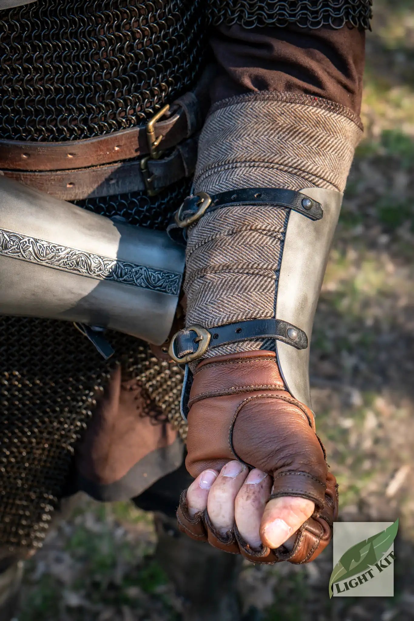 Nordic bracers