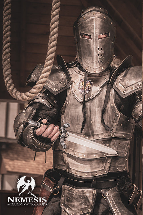 Noble's dagger