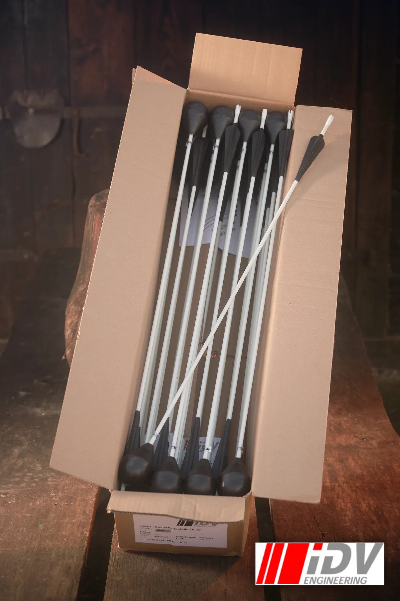 Arrow - Round Head - White Shaft