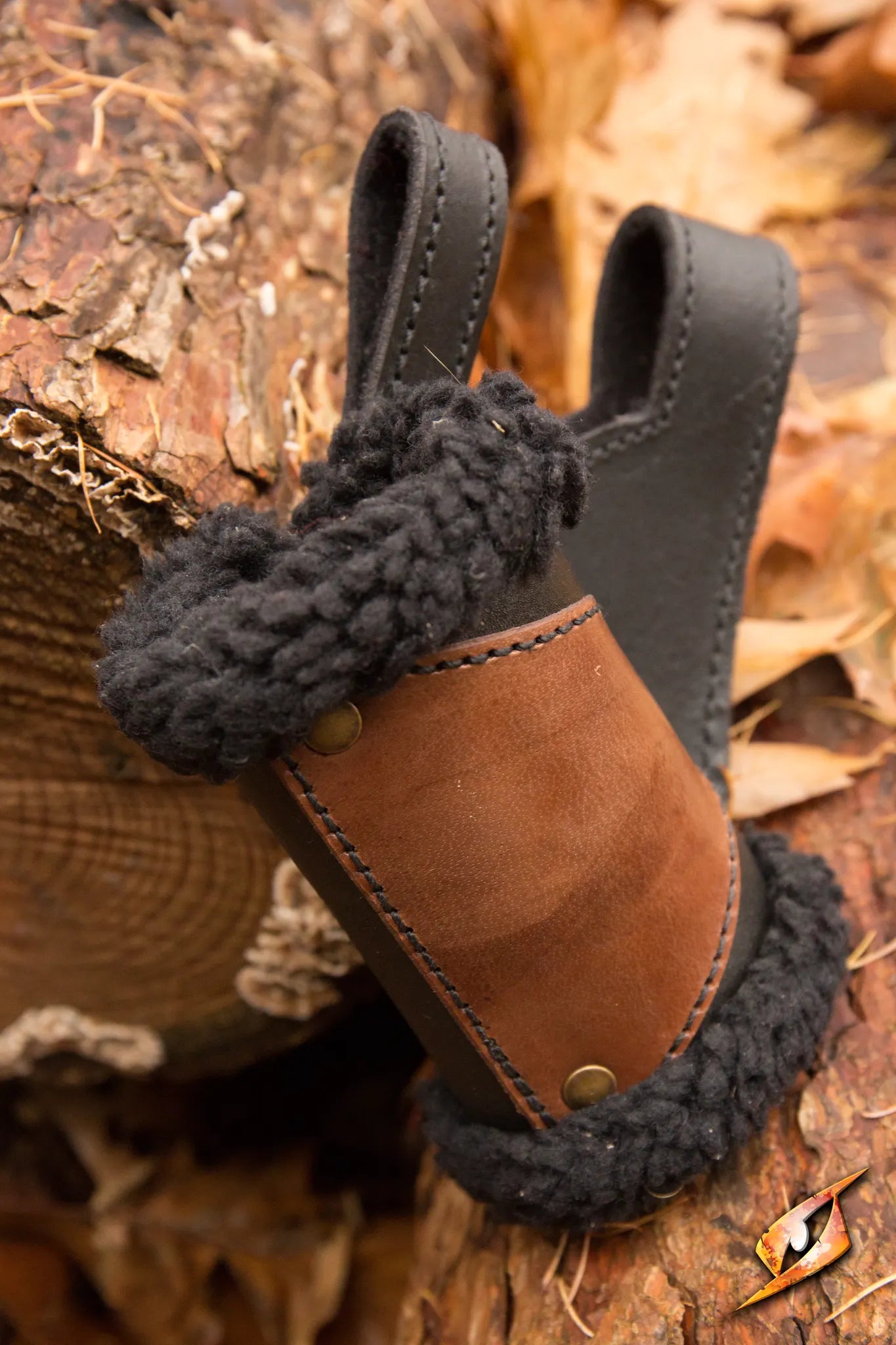 Holder - black Fur