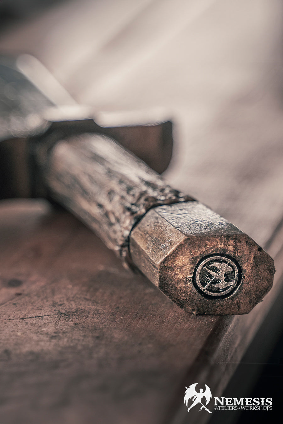 Bowie knife